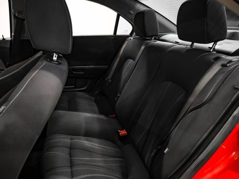 Used 2018 Chevrolet Sonic LT FWD image 36