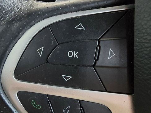 Used 2016 Dodge Challenger R/T Scat Pack w/ Leather Interior Group image 24