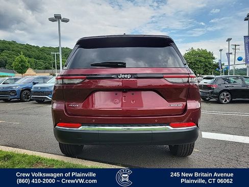 Used 2024 Jeep Grand Cherokee Laredo X AWD/4WD image 30