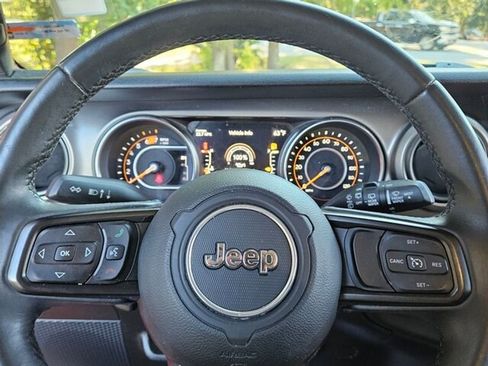 Used 2019 Jeep Wrangler Unlimited Sport S image 26