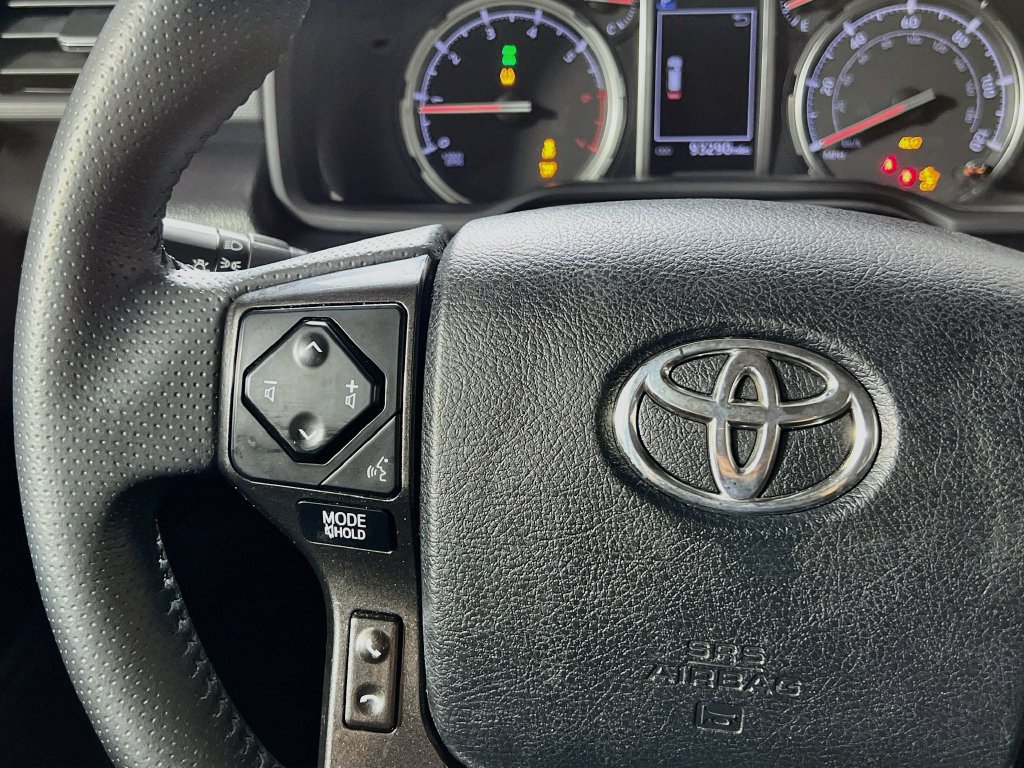 Used 2022 Toyota 4Runner TRD Off-Road Premium AWD/4WD image 16