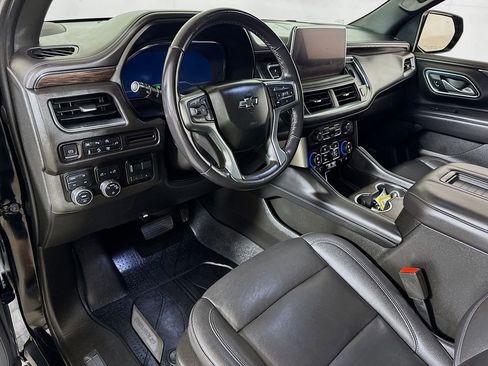Certified 2022 Chevrolet Tahoe Z71 w/ Z71 Off-Road Package AWD/4WD image 7