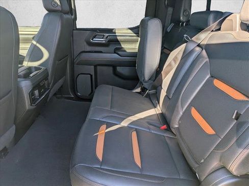 Used 2022 GMC Sierra 1500 AT4 w/ AT4 Premium Package image 18