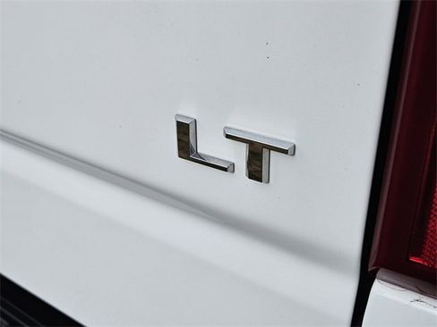 Used 2022 Chevrolet Silverado 1500 LT image 14