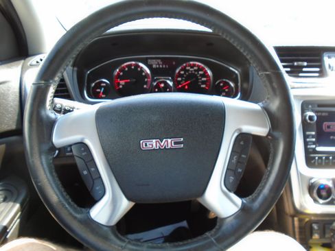 Used 2016 GMC Acadia SLT AWD/4WD image 17