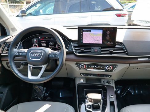 Used 2021 Audi Q5 2.0T Premium Plus w/ Premium Plus Package AWD/4WD image 19