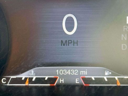 Used 2018 Jeep Cherokee Overland image 18