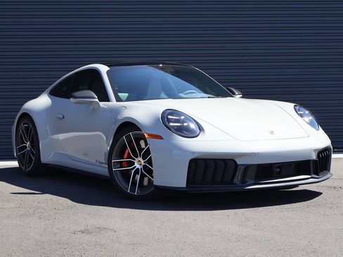 Used 2026 Porsche 911 Carrera 4 GTS AWD/4WD image 7