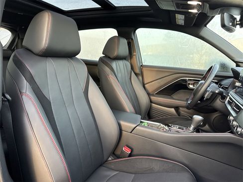 Certified 2025 Acura ADX A-Spec image 24