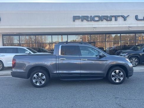 Used 2019 Honda Ridgeline RTL-E image 2