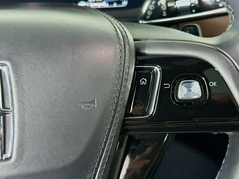 Used 2023 Lincoln Aviator Grand Touring w/ Equipment Group 301A AWD/4WD image 13