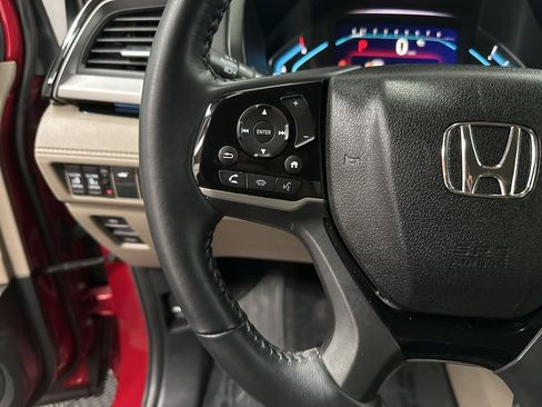 Used 2024 Honda Odyssey Touring image 16
