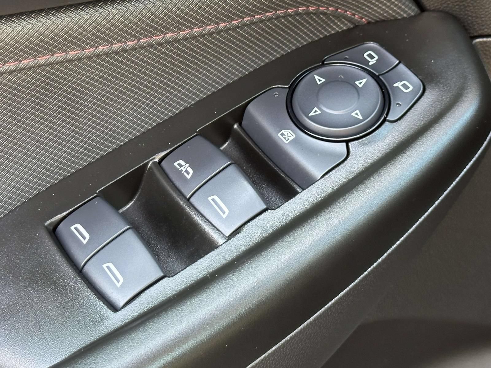 Used 2023 Chevrolet TrailBlazer RS w/ Convenience Package FWD image 16