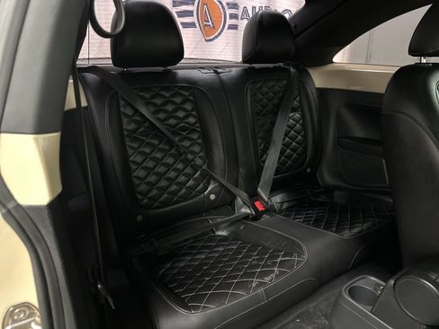 Used 2019 Volkswagen Beetle 2.0T Final Edition SEL image 34