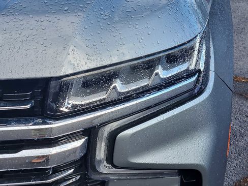 Used 2024 Chevrolet Tahoe LT image 9