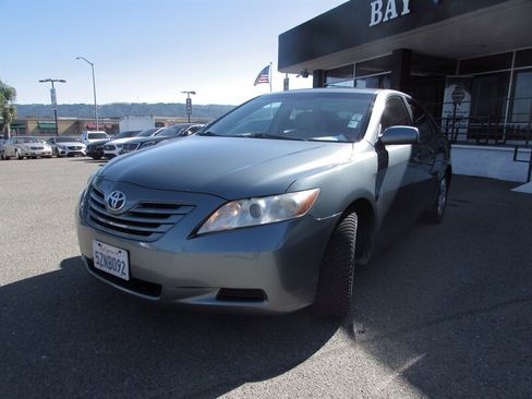Used 2007 Toyota Camry CE FWD image 3