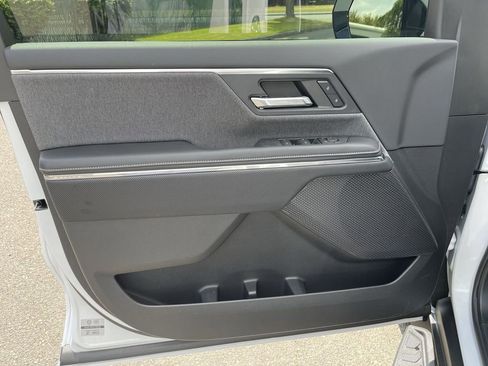 New 2026 GMC Sierra EV Elevation image 21