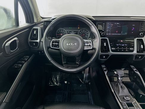 Certified 2022 Kia Sorento SX image 23