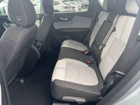 Used 2023 Chevrolet Blazer LT w/ LPO, Black Grille Bar Package image 29