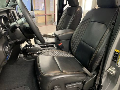 Certified 2023 Jeep Wrangler Unlimited Sahara AWD/4WD image 19