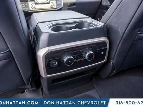 Used 2023 Ford Expedition Limited image 28