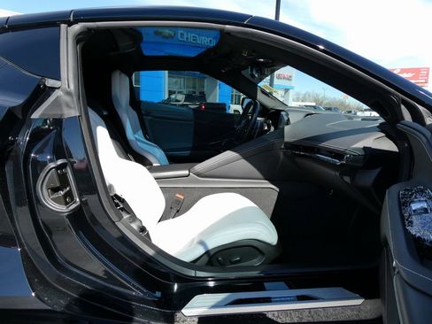 Certified 2021 Chevrolet Corvette Stingray Coupe w/ Battery Protection Package image 13