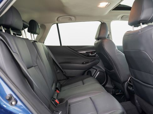 Used 2022 Subaru Outback Limited image 13