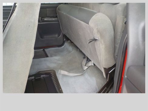 Used 2004 Chevrolet Silverado 2500 LS w/ Skid Plate Package image 23