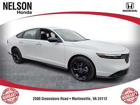 New 2025 Honda Accord SE image 1