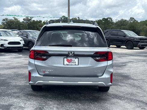 New 2026 Honda Odyssey Elite image 8