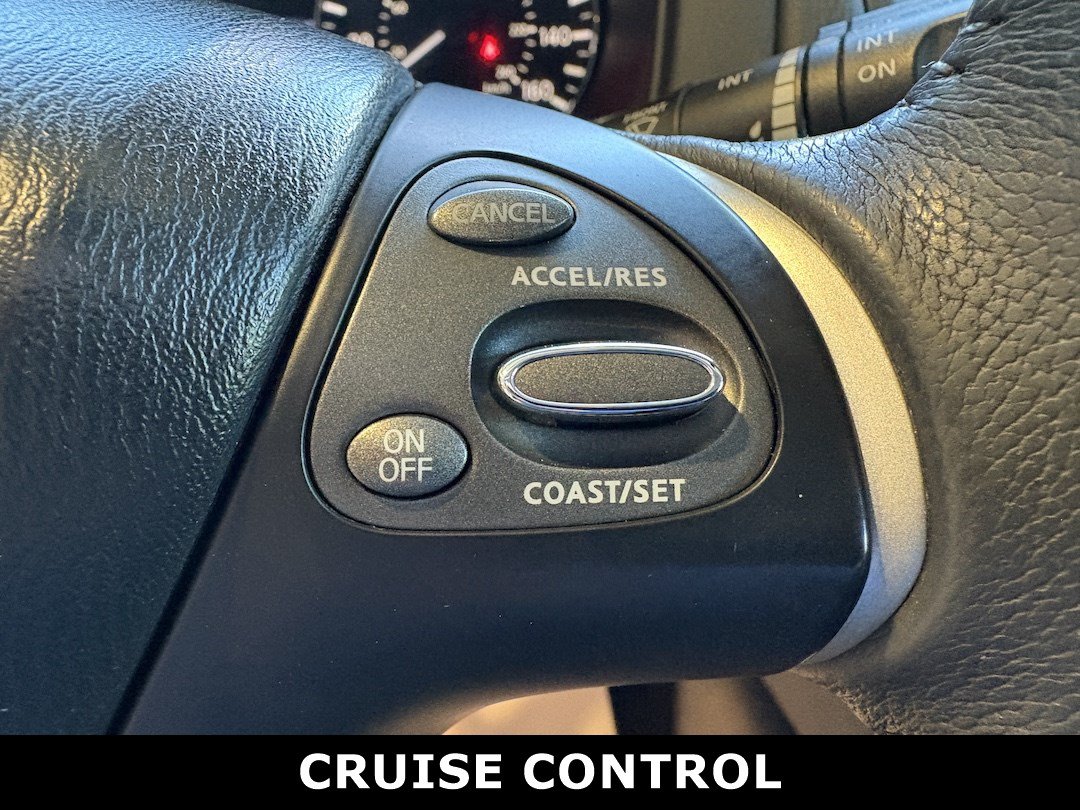 Used 2017 Nissan Pathfinder SL w/ SL Tech Package FWD image 12