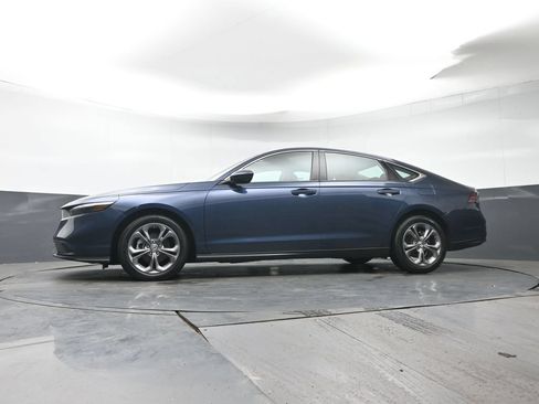 Certified 2024 Honda Accord EX image 28