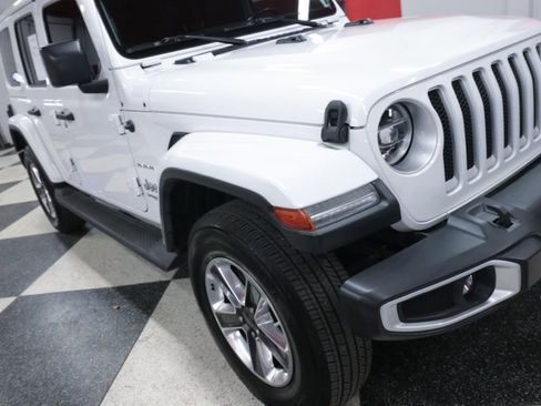 Used 2020 Jeep Wrangler Unlimited Sahara image 34
