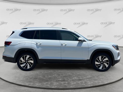 Used 2026 Volkswagen Atlas SEL AWD/4WD image 8