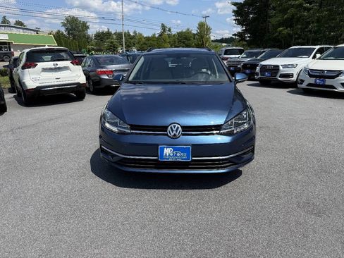 Used 2019 Volkswagen Golf S w/ Driver Assistance Package AWD/4WD image 3