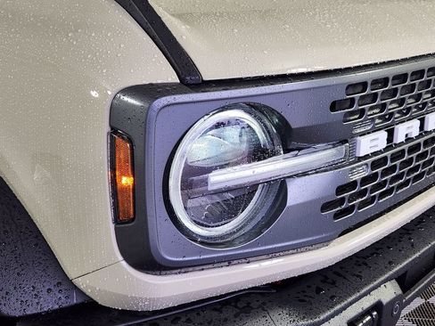 New 2026 Ford Bronco Badlands AWD/4WD image 10