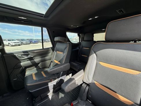 Used 2021 GMC Yukon AT4 w/ Technology Package AWD/4WD image 16