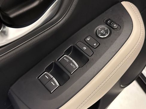 New 2026 Honda HR-V EX-L image 22