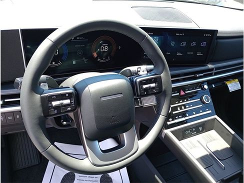 Used 2024 Hyundai Santa Fe SE image 12