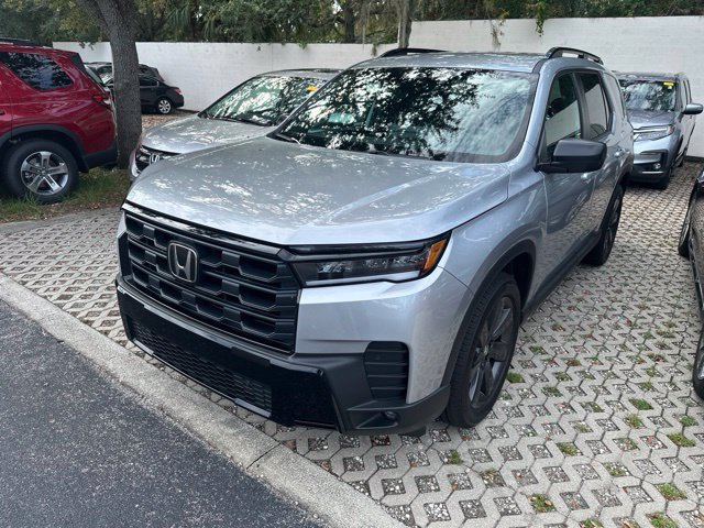 Certified 2026 Honda Pilot Sport image 3