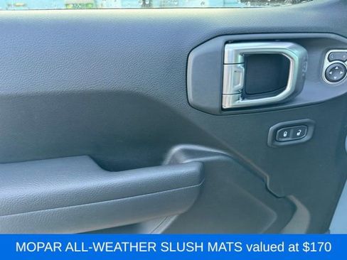 New 2026 Jeep Gladiator Sport AWD/4WD image 12