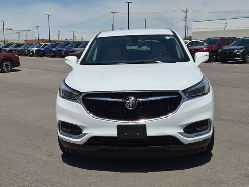 Used 2019 Buick Enclave Essence AWD/4WD image 9
