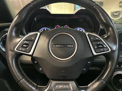 Used 2017 Chevrolet Camaro LT RWD image 22