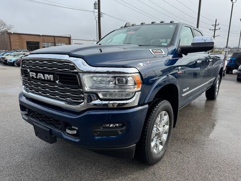 Used 2022 RAM 3500 Limited image 8