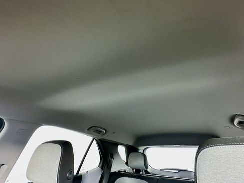 Used 2022 Chevrolet Equinox LS image 21