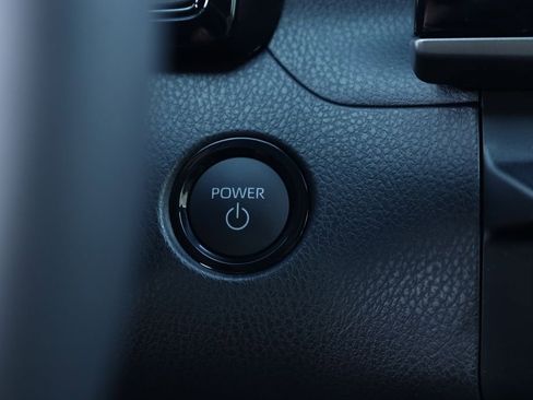 New 2026 Toyota Camry SE image 7