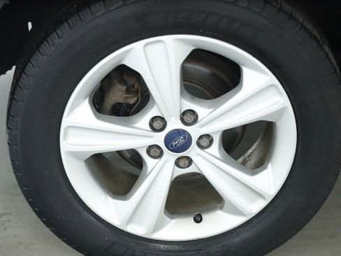 Used 2015 Ford Escape SE w/ Equipment Group 201A image 12