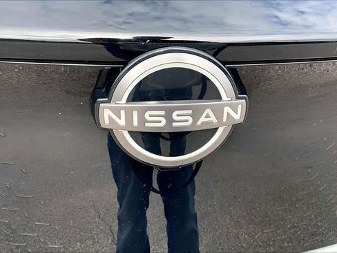 Used 2024 Nissan Ariya AWD image 30