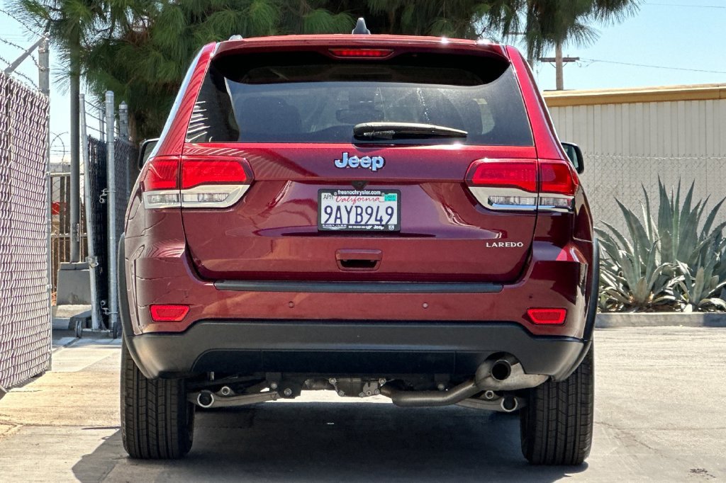 Used 2022 Jeep Grand Cherokee Laredo E RWD image 5