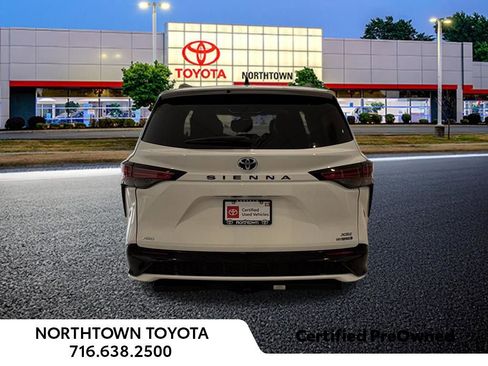 Used 2023 Toyota Sienna XSE w/ XSE Plus Package image 46